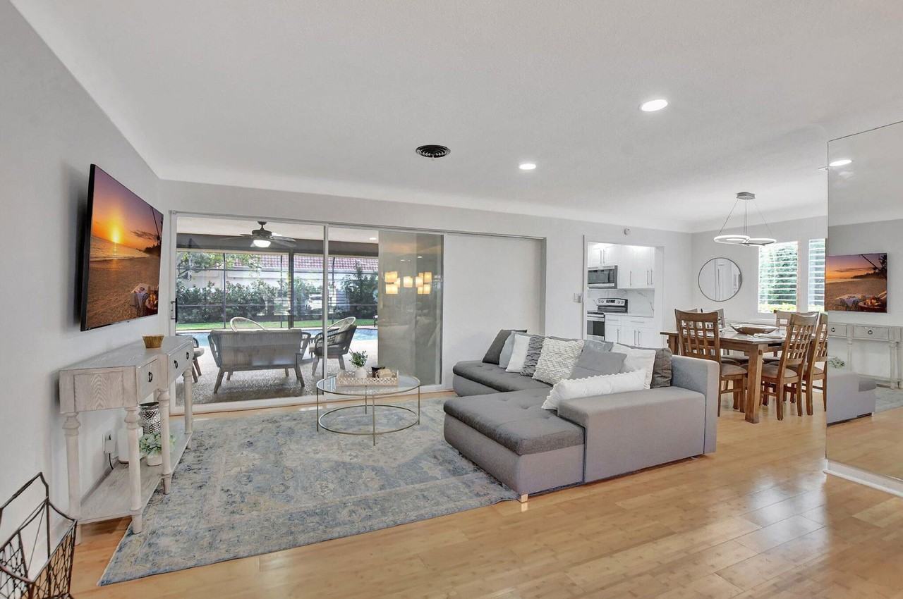 798 E Boca Raton Rd - Photo 4 of 8