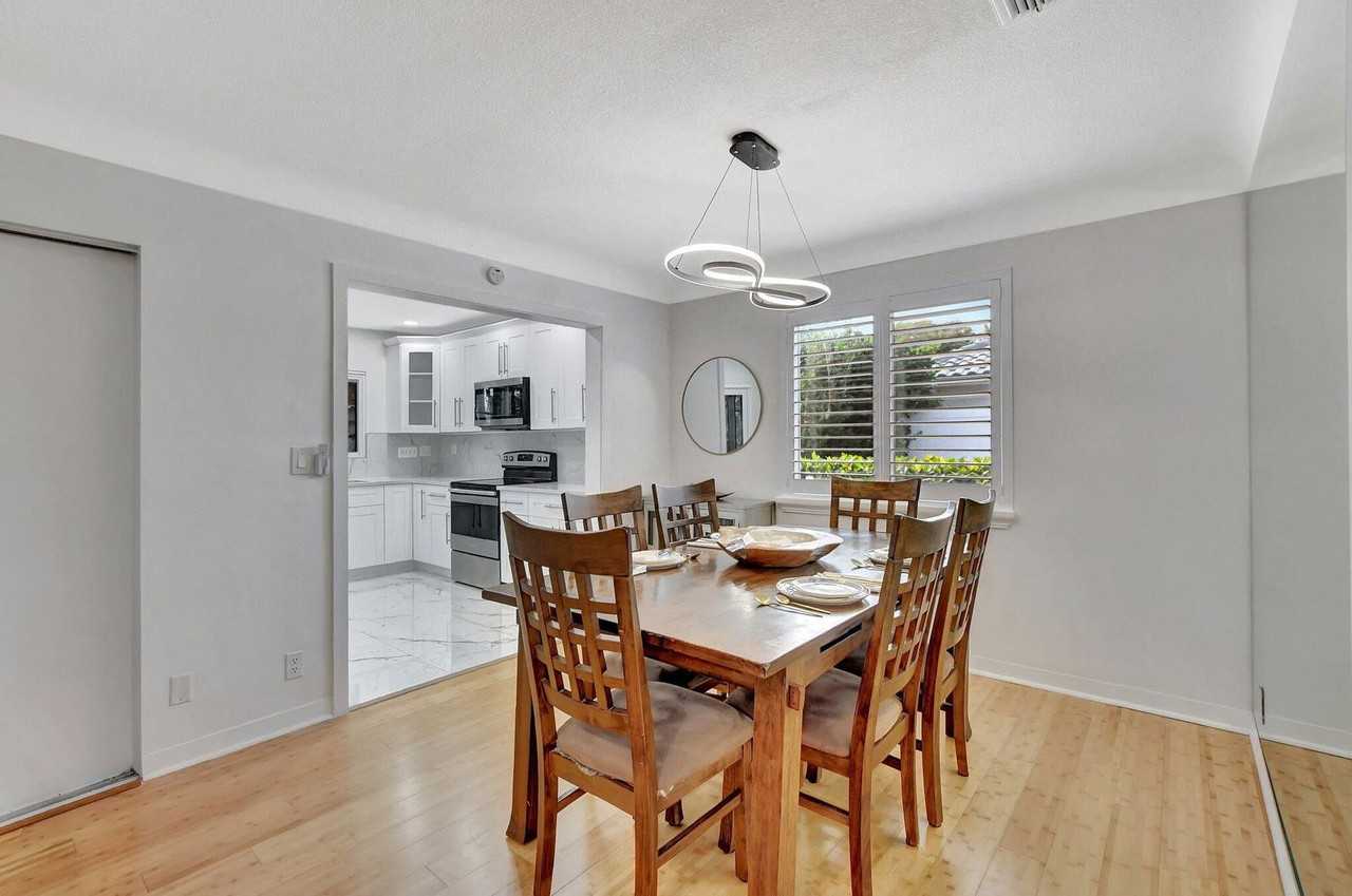 798 E Boca Raton Rd - Photo 6 of 8