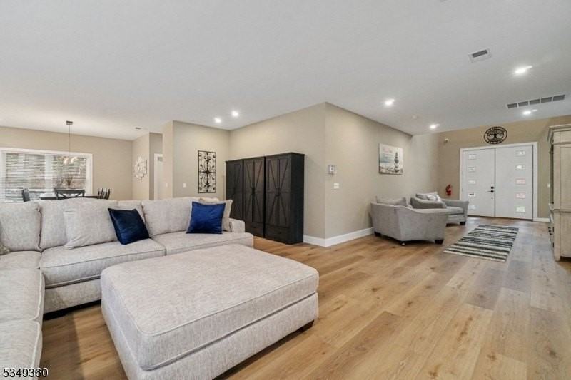 232 Kinnelon Rd - Photo 4 of 43