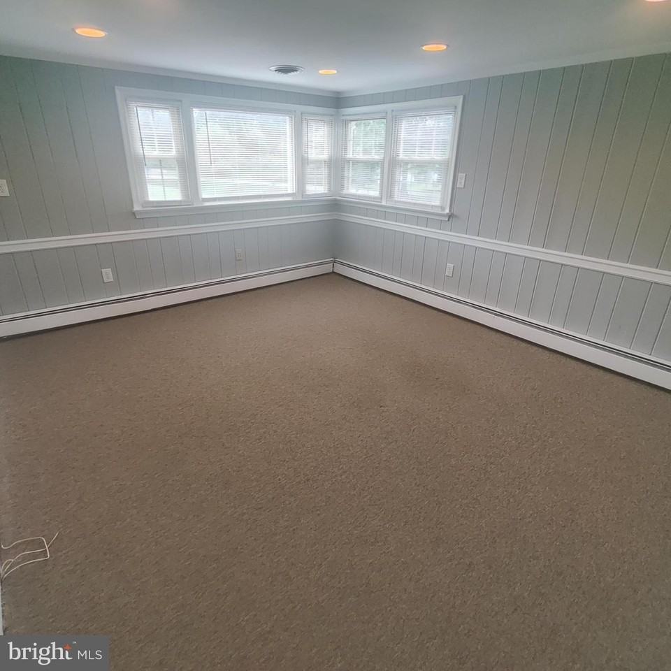 1220 Valley Forge Rd - Photo 7 of 14