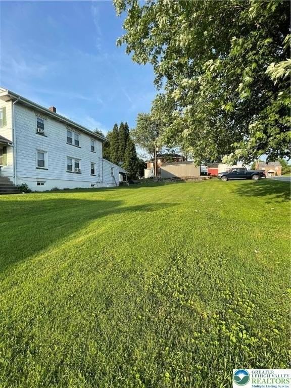 1906 3rd St - Photo 2 of 20