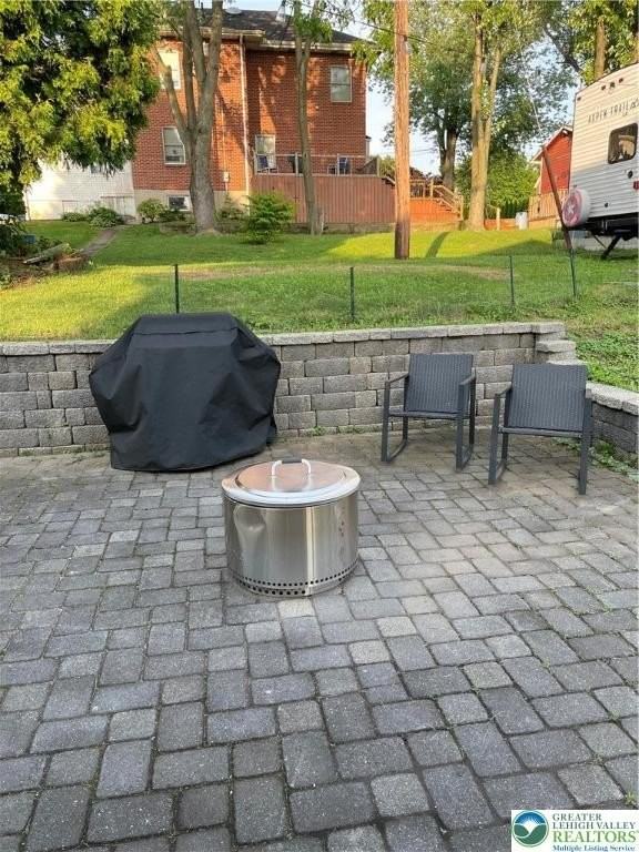 1906 3rd St - Photo 6 of 20