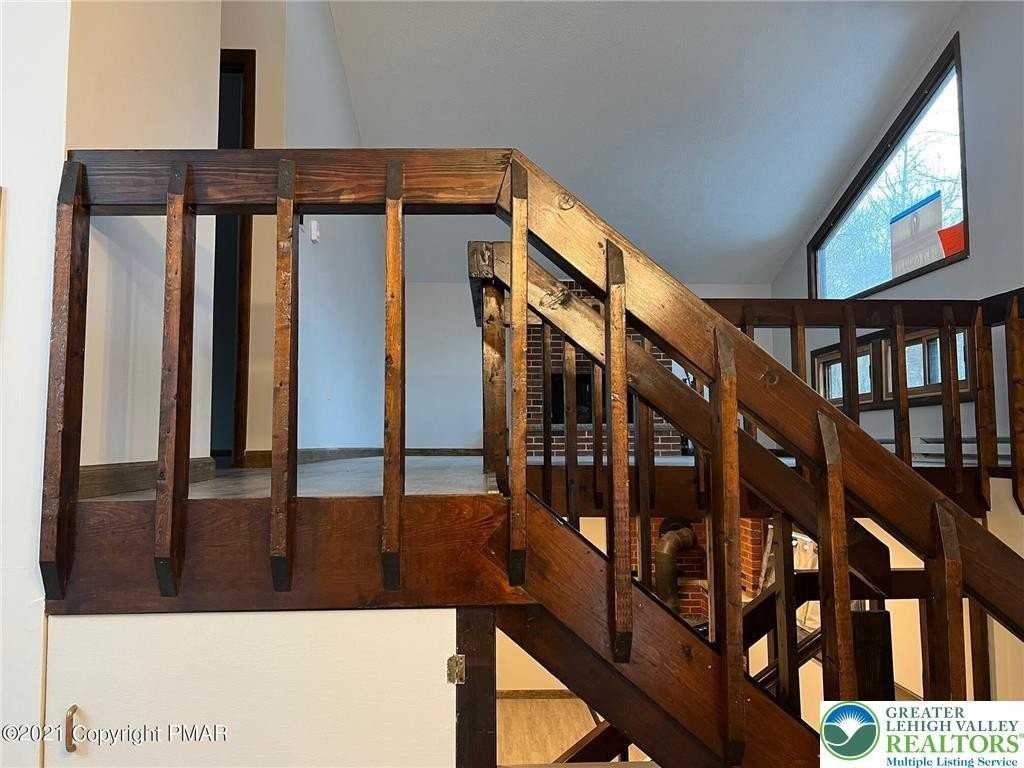 3322 Woodland Dr - Photo 4 of 18