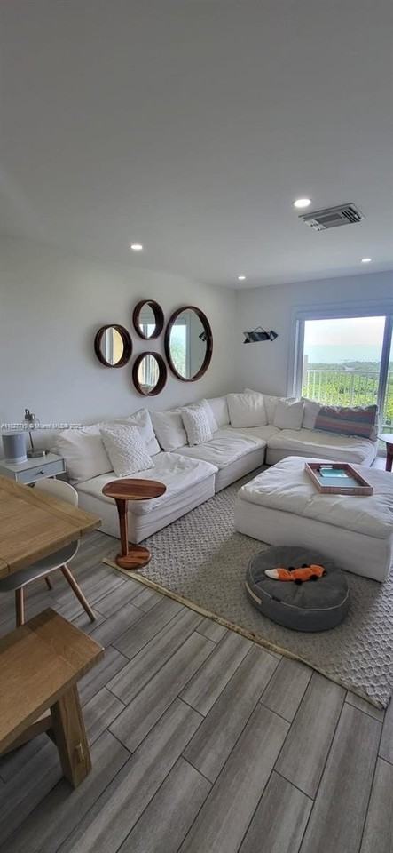 1550 S Ocean Dr #16 - Photo 2 of 16