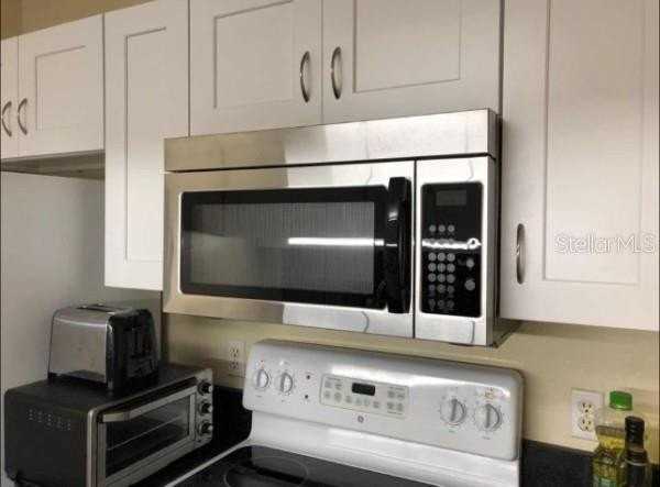 3800 Sw 20th Ave #204 - Photo 6 of 15