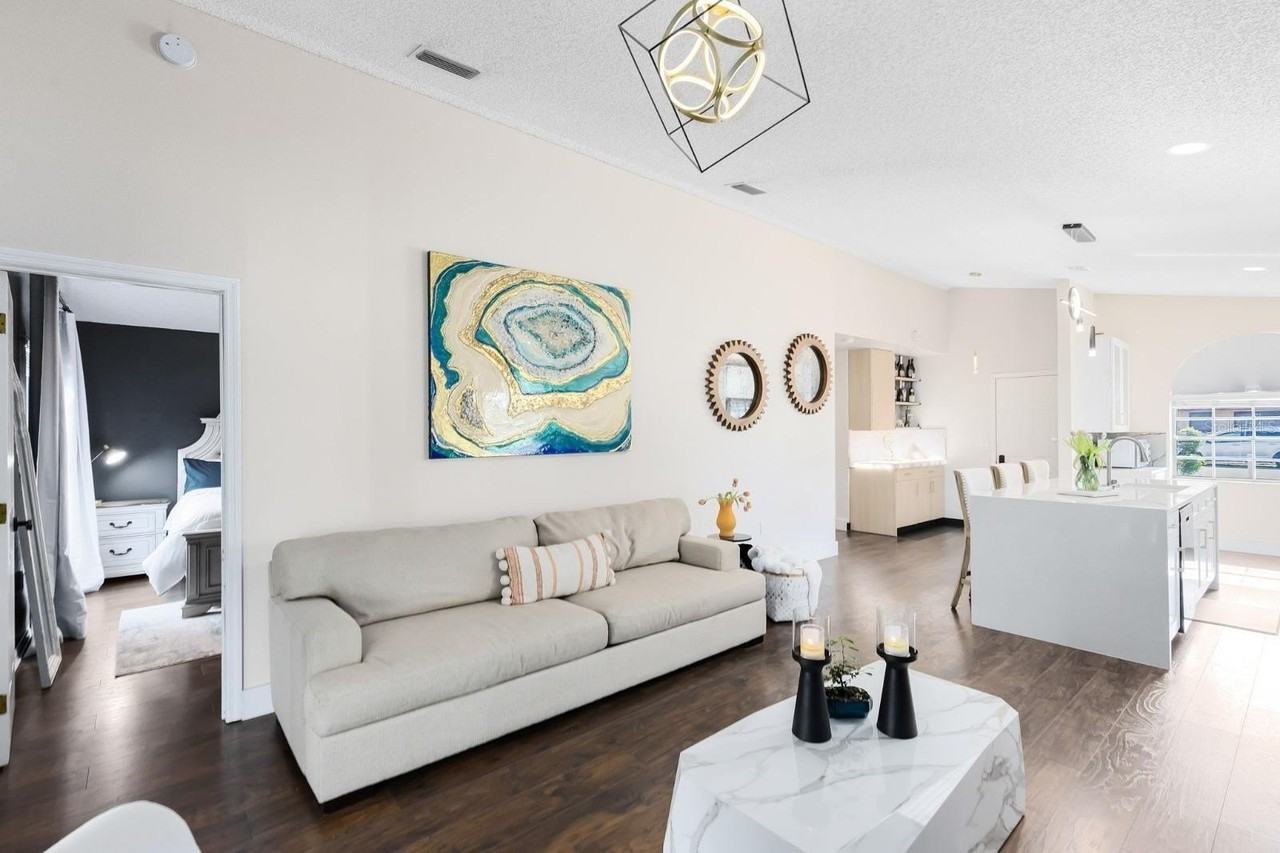 106 Edgewater Dr - Photo 6 of 18