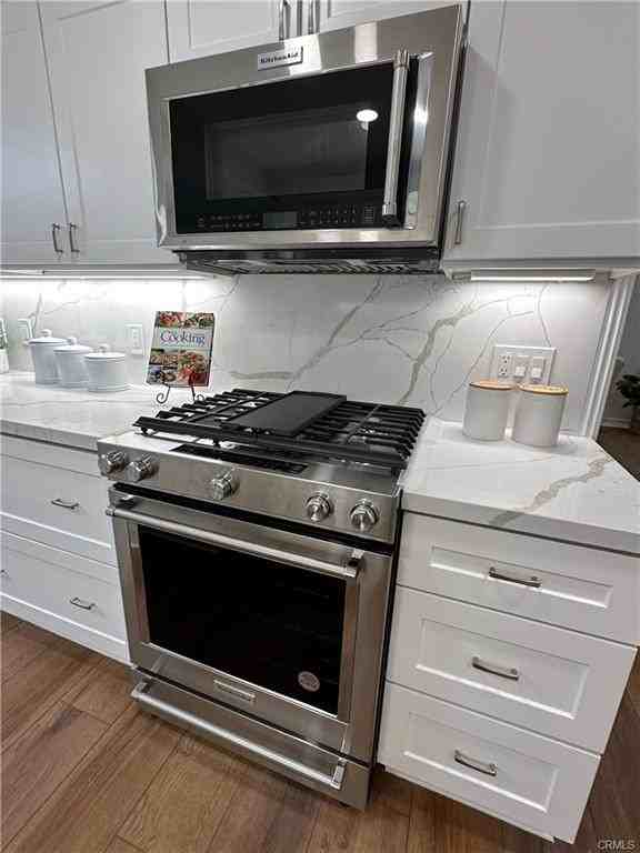 1745 Paloma Dr - Photo 3 of 8