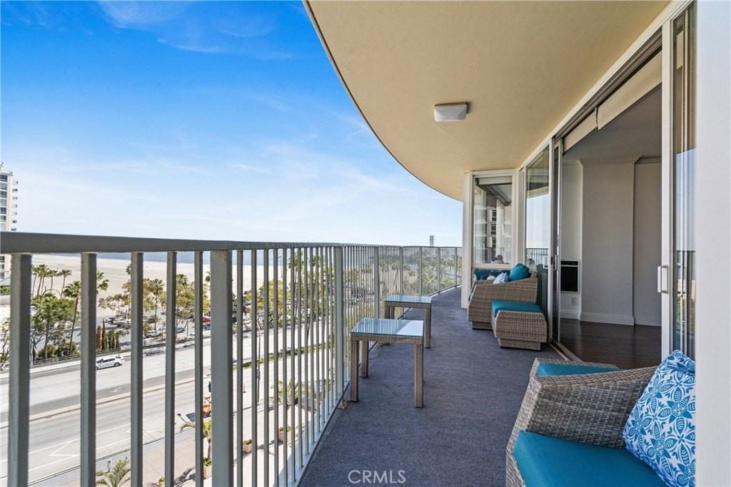 700 East Ocean Boulevard #1104 - Photo 6 of 47