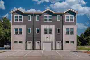 422 S Lillian St - Photo 1 of 1
