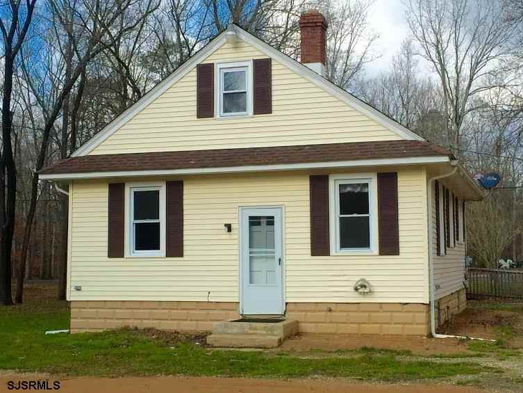 143 10th Ave - Photo 3 of 17