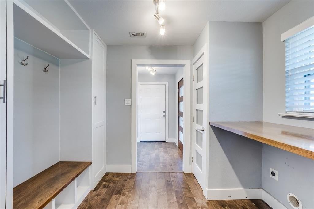 6353 E Lovers Ln - Photo 4 of 16