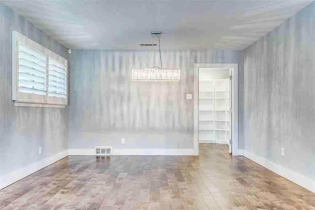 6353 E Lovers Ln - Photo 7 of 16