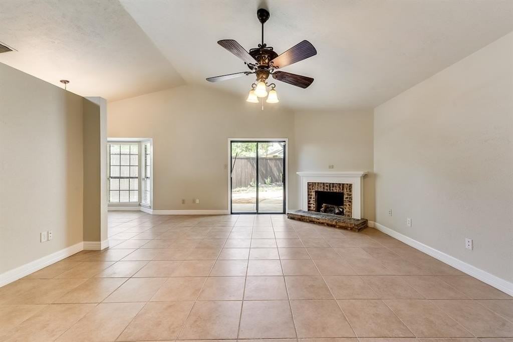 1406 Collin Dr - Photo 7 of 30