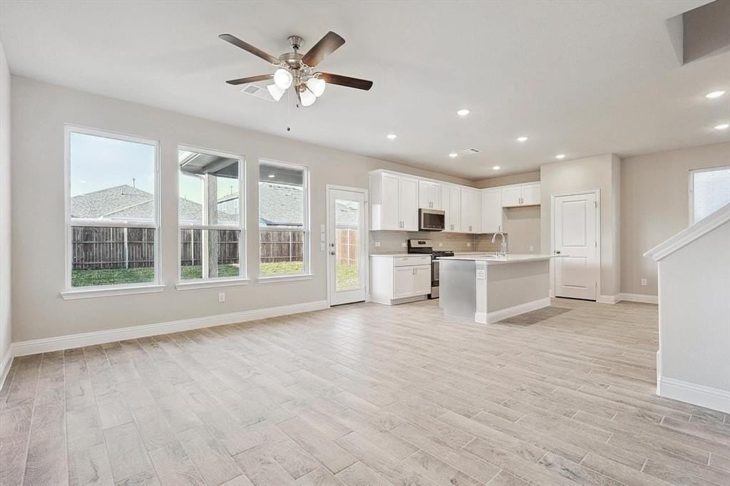 725 Rain Barrel Pl - Photo 5 of 24