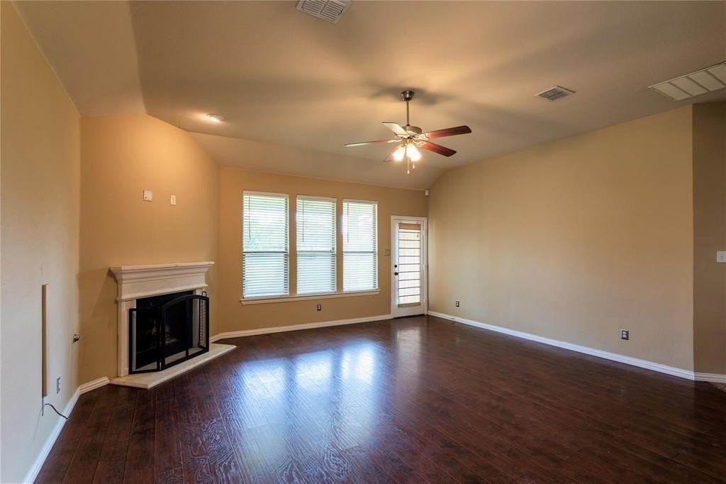 808 Lake Forest Trl - Photo 7 of 29