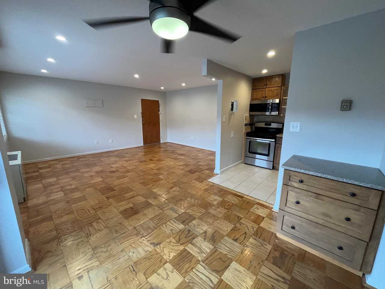 1508 S George Mason Dr ##13 - Photo 3 of 22