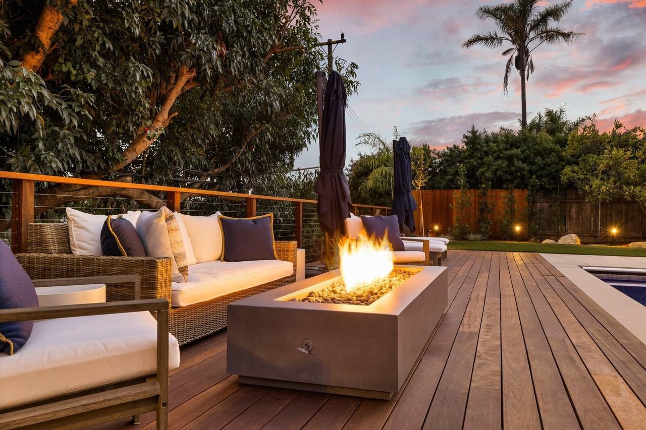 5329 University Dr - Photo 4 of 50