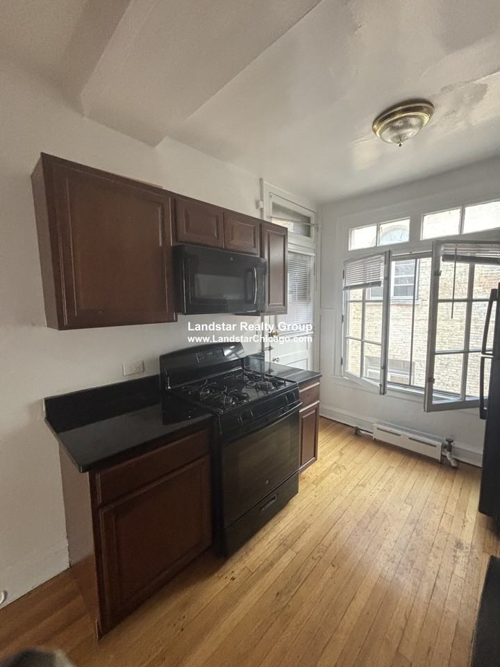 909 Elmwood Ave #F3 - Photo 4 of 14