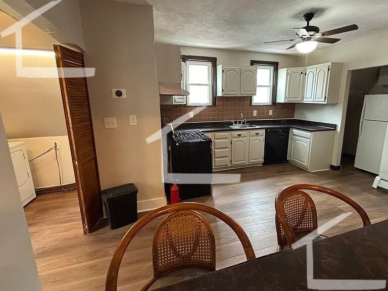 Walnut Ave #3 - Photo 6 of 20