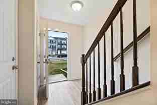 202 Stratford Dr - Photo 1 of 1