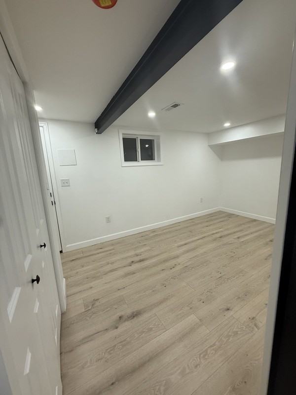 1212 18th St Ne #B - Photo 3 of 17