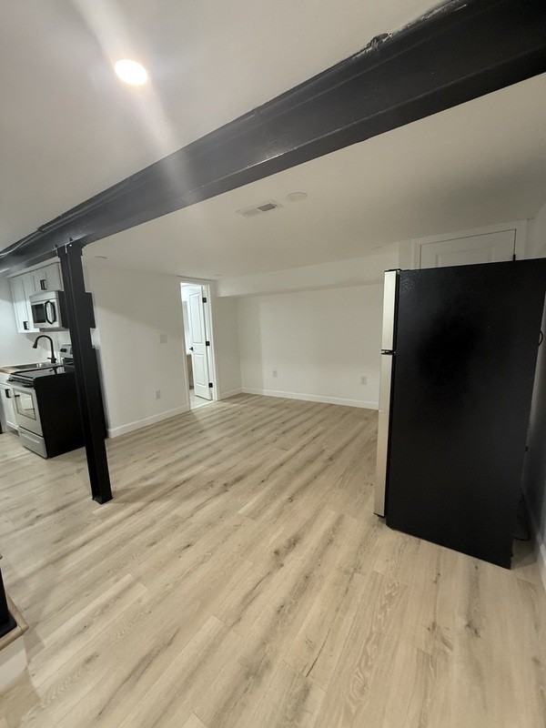 1212 18th St Ne #B - Photo 7 of 17