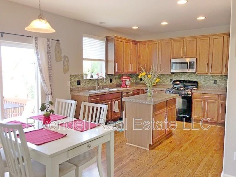 3659 Desert Ridge Cir - Photo 2 of 10