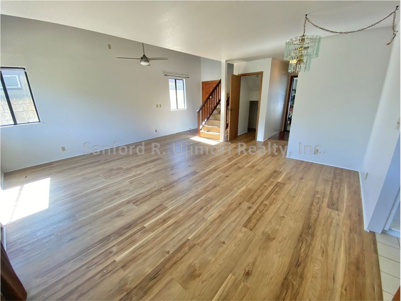 98-171 Lania Way - Photo 3 of 19