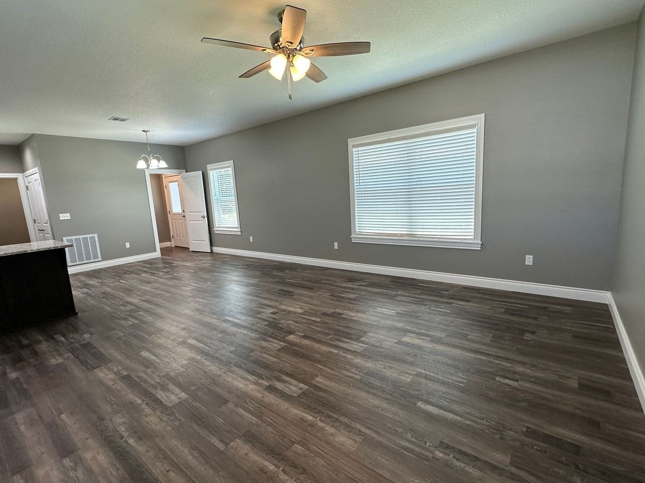 7375 Hercules Ln - Photo 5 of 21