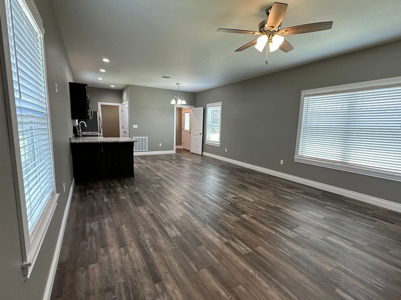7375 Hercules Ln - Photo 6 of 21