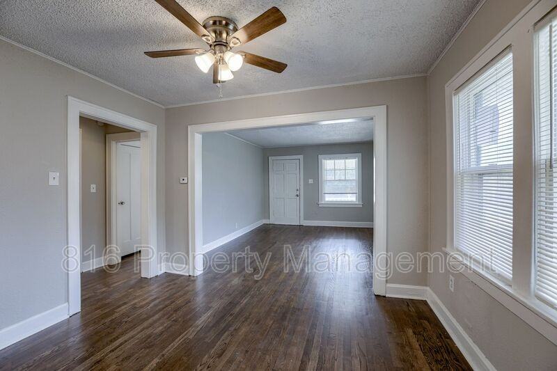 3914 Jackson Ave - Photo 5 of 22