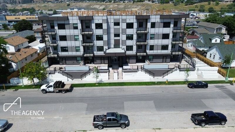 1036 Coronation Ave #102