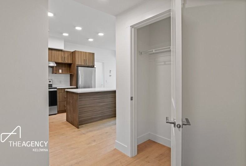 1036 Coronation Ave #307 - Photo 5 of 21