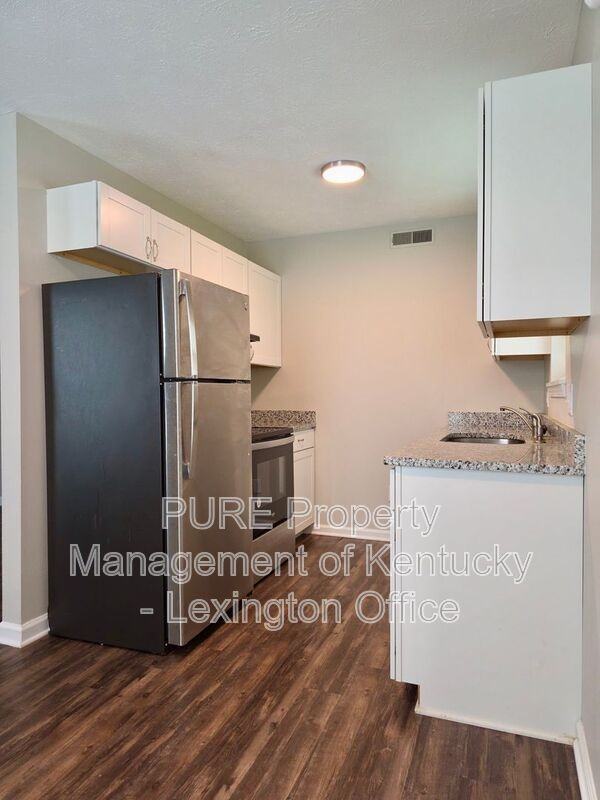 3793 Camelot Dr #A - Photo 7 of 16