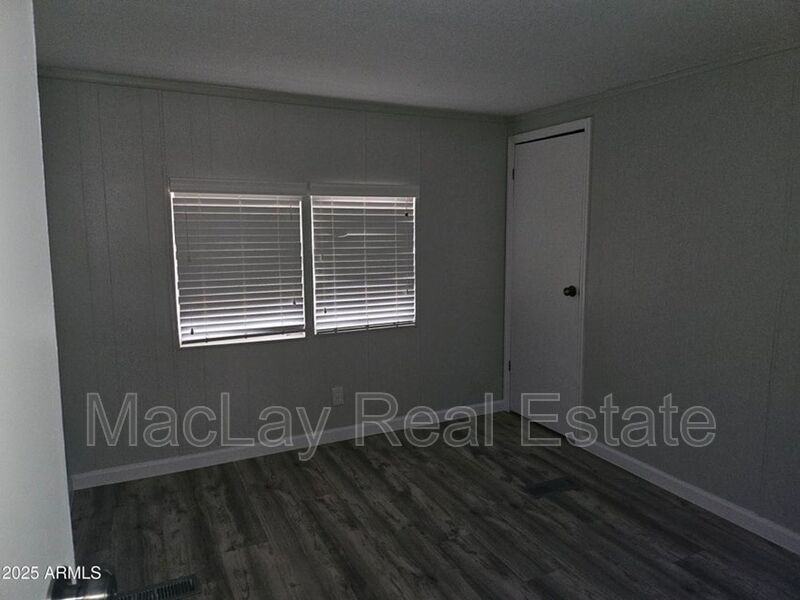 720 S 97th Pl - Photo 6 of 12