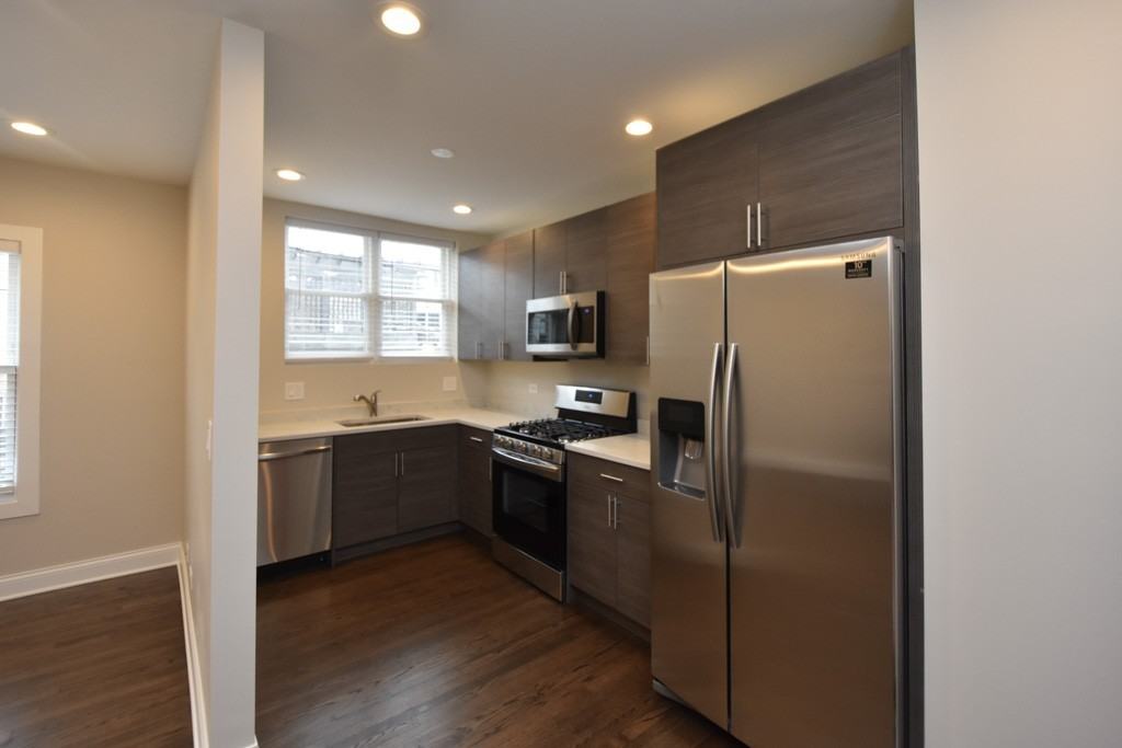 1434 W Farragut Ave #3D - Photo 2 of 20