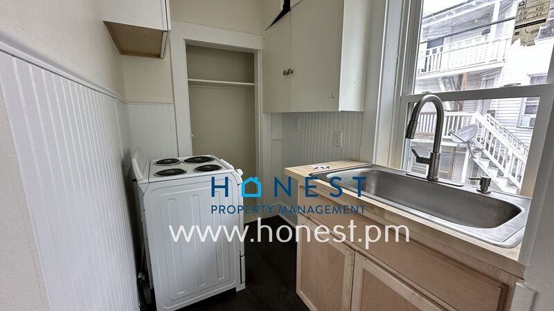 30 Sewall St #2 - Photo 4 of 8