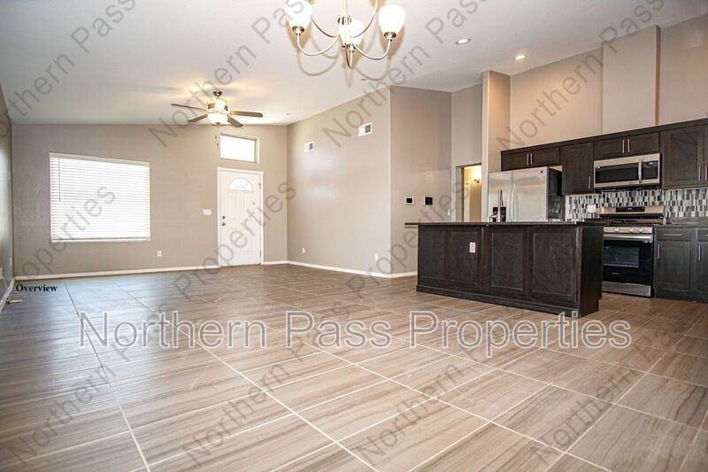 14913 Tierra Isaiah Ave - Photo 3 of 24