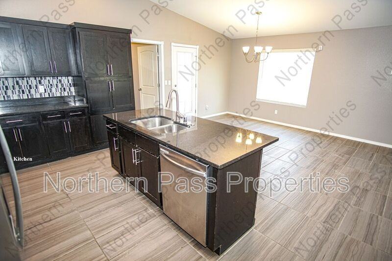 14913 Tierra Isaiah Ave - Photo 5 of 24