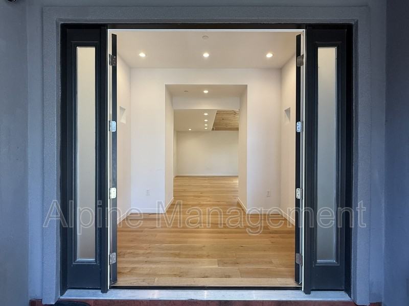 1163 W Iowa Ave - Photo 2 of 28