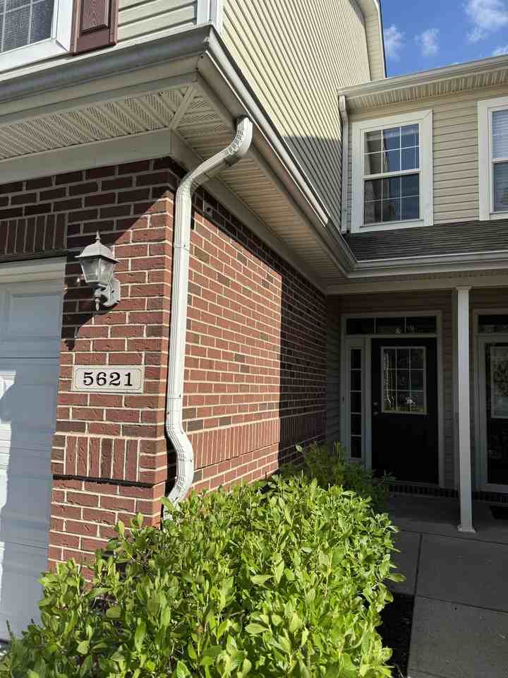 5621 Castor Way - Photo 2 of 13