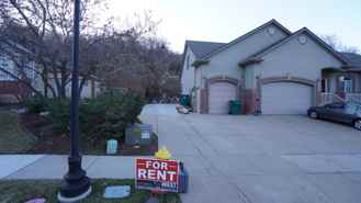 2210 Oak Ln - Photo 1 of 1