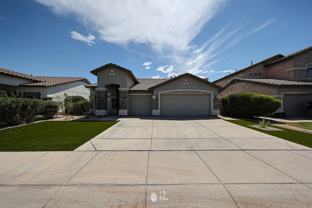 2211 W Olive Way - Photo 1 of 1