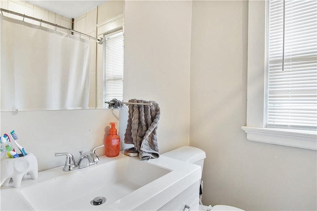 1012 Narragansett Blvd #2 - Photo 2 of 15