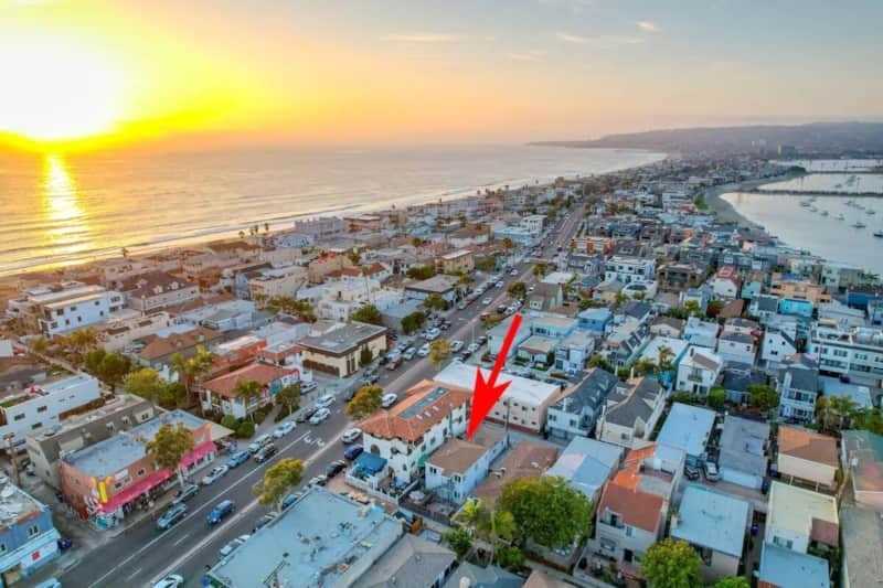 812 Island Court #812 - Photo 6 of 24