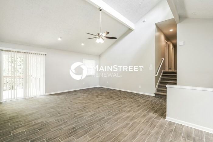 701 Jamestown Pl - Photo 2 of 19