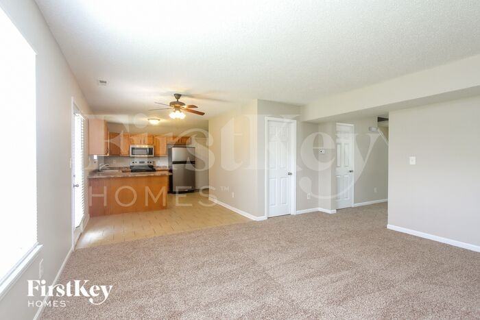 7924 Dillon Pl - Photo 3 of 16