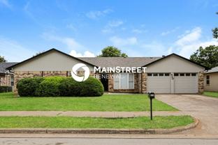 620 Huntwich Dr - Photo 1 of 1