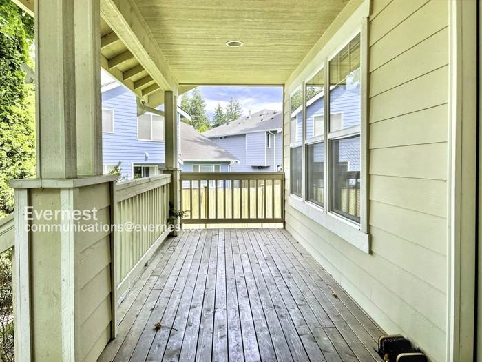 8833 Ne 178th St - Photo 3 of 37