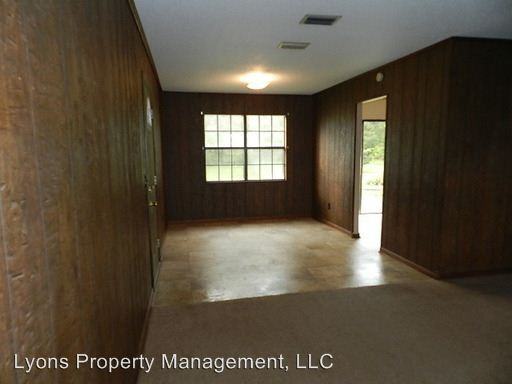 1418 N Davis St - Photo 3 of 17